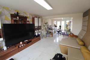 Living Room- click for photo gallery